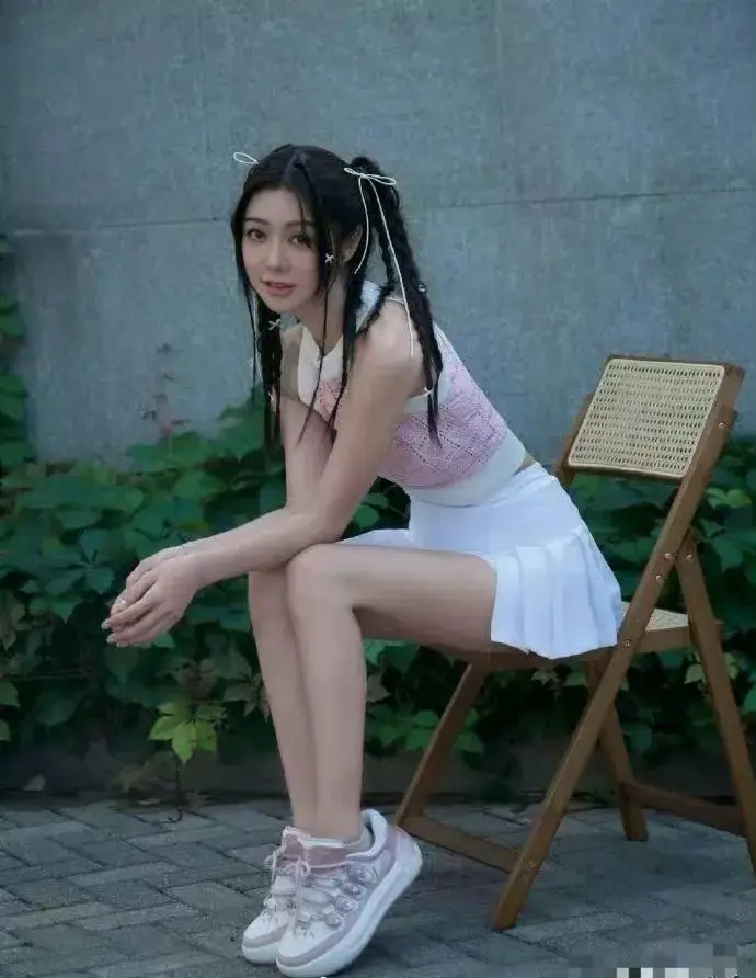 44岁的薛凯琪不要太恐怖，好嫩啊​​​