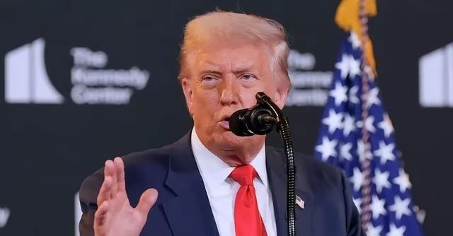 美国总统特朗普曾公然宣称，中国之所以避免与华盛顿发生对抗，是因为美国有着强大的军