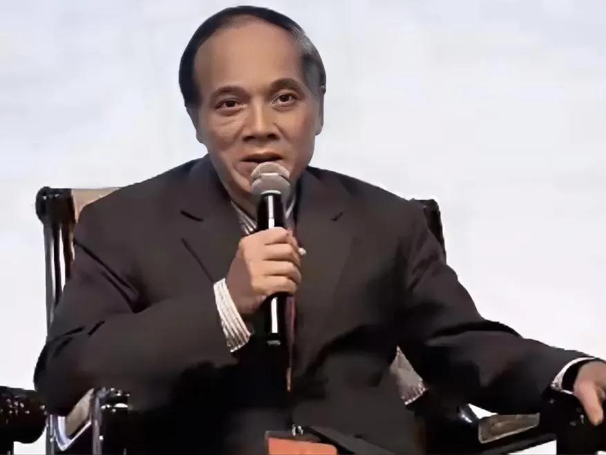 在中日敏感时刻，和中国有摩擦的越南教授丁贤良在一期电视节目上表示：亚洲如果没有中