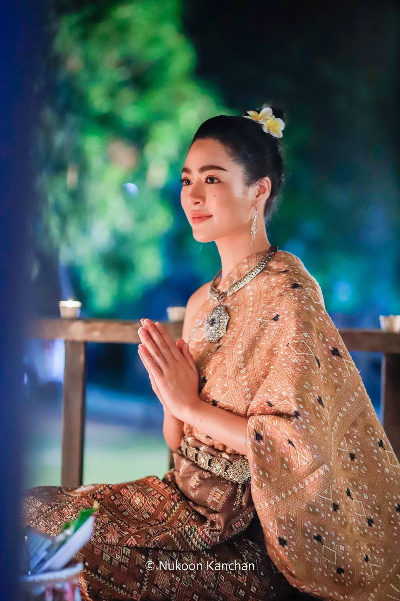 LinglingKwong，加拉信府骄傲的女儿«以超过2200万的高票，荣获20