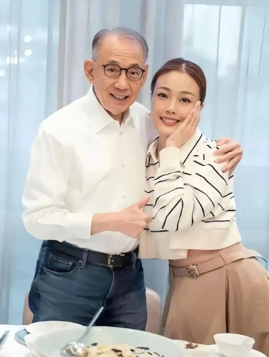 皇上不急太监急！前几天头条消息，好多杨受成欠债166亿而还不上的新闻。要知道杨