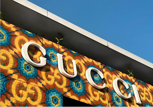 Gucci正在“哭泣”: 销售额暴跌25%, 成开云集团最大“拖油瓶”|贵圈