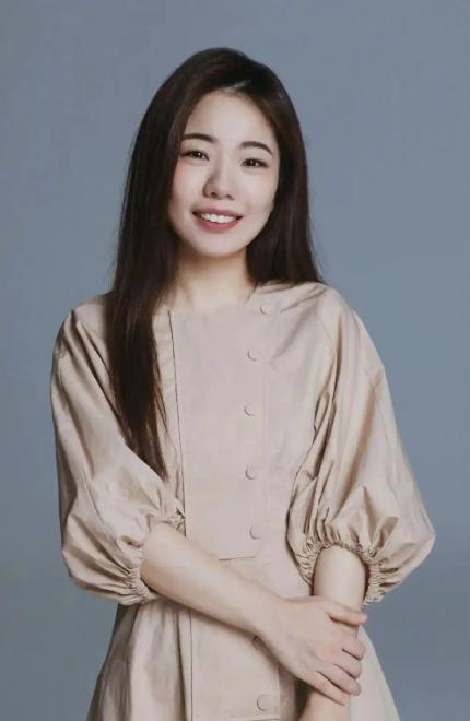 蒋方舟最大的问题不是论文，而是曾经的问题言论，包括侮辱军人，媚日等。 201