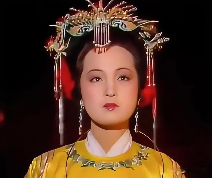 贾元春惨死真相：被勒死前还在想这事儿，贾政王夫人的富养养出大祸！编辑：纱娜