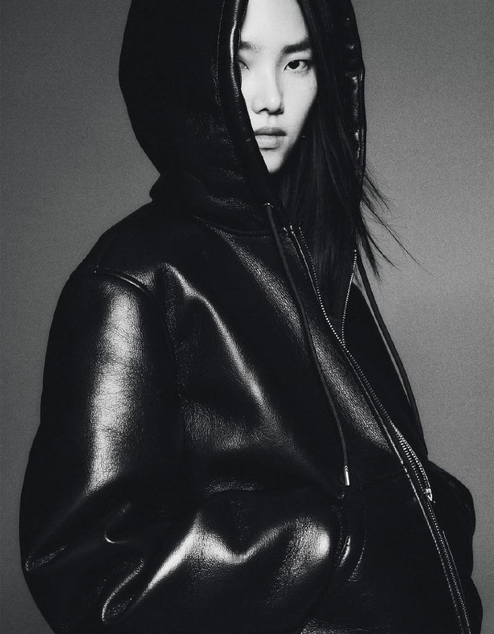 H&M2025秋冬广告超模张嘉慧