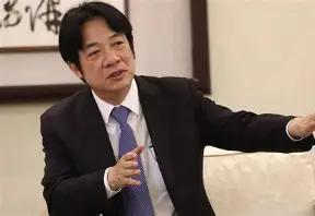 国庆当天，望着船上的五星红旗，中国台湾地区海巡舰艇最终没有向大陆渔民开枪。当