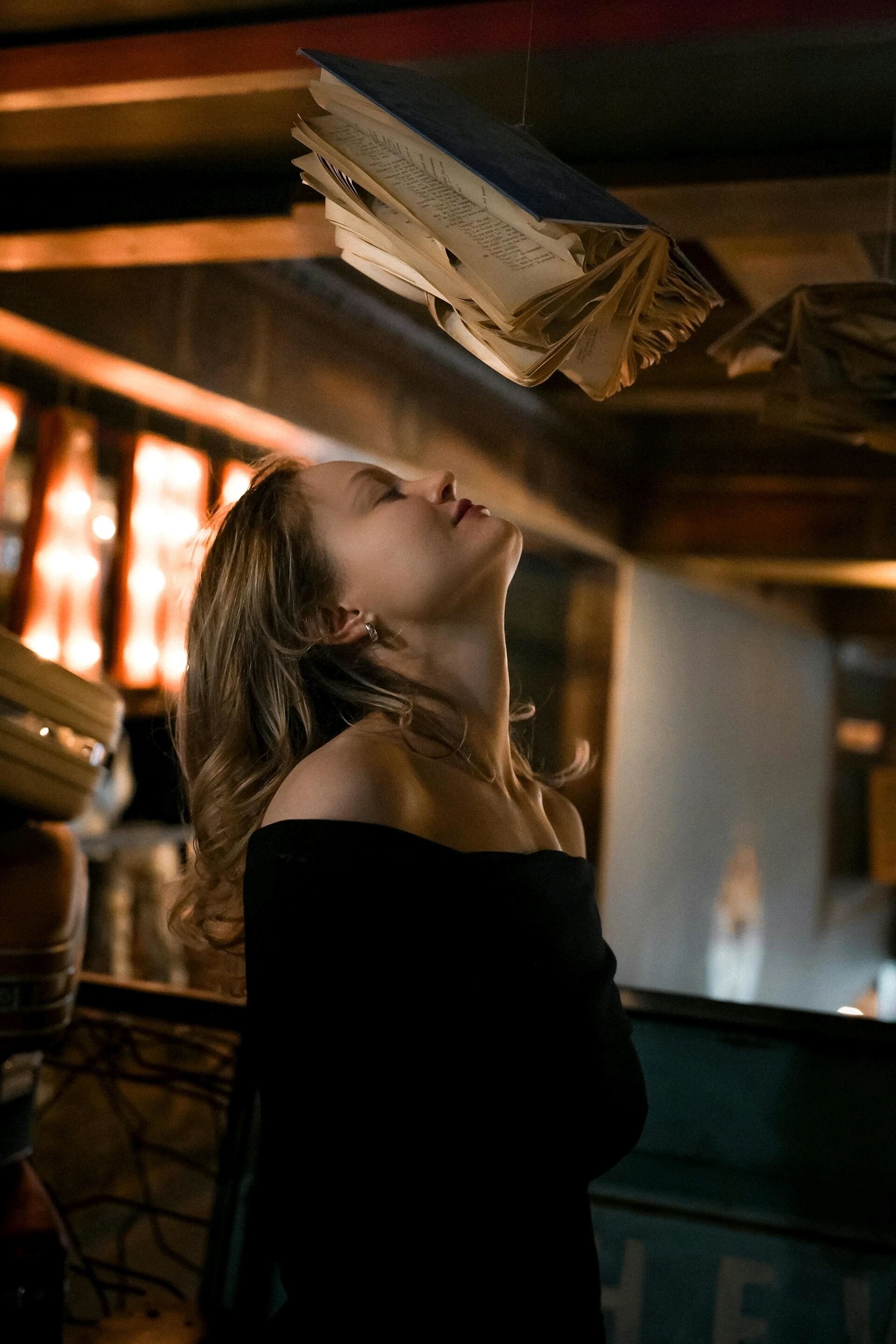 没有亲人，你能活；没有朋友，你能活；就算一个人，你也能好好活。可唯独一样东西，缺