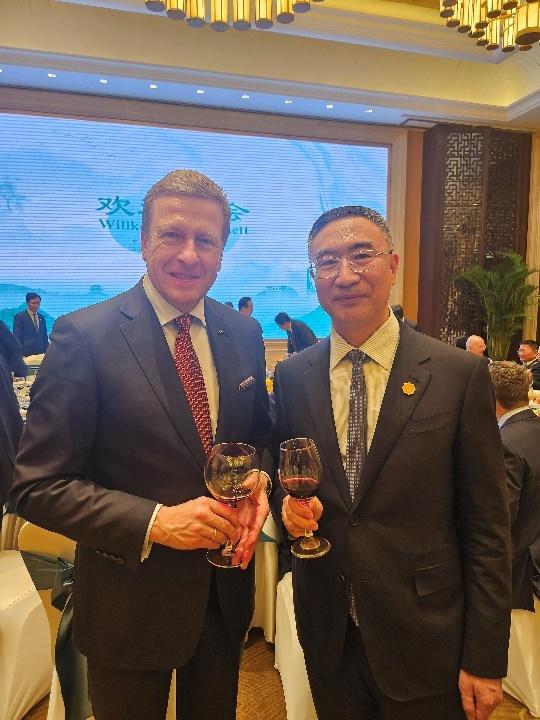 零跑+宝马？2月26日，德国总理默茨到访杭州，约30家德国头部企业高管随访，涵盖