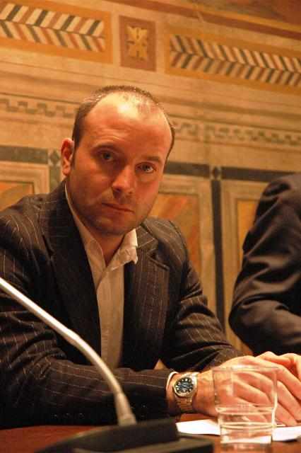 尤文球迷还记得他吗？比林德利在尤文曾效力11个赛季，陪伴尤文一起度过巅峰和低谷，在痛苦的<em>电话门</em>事件后