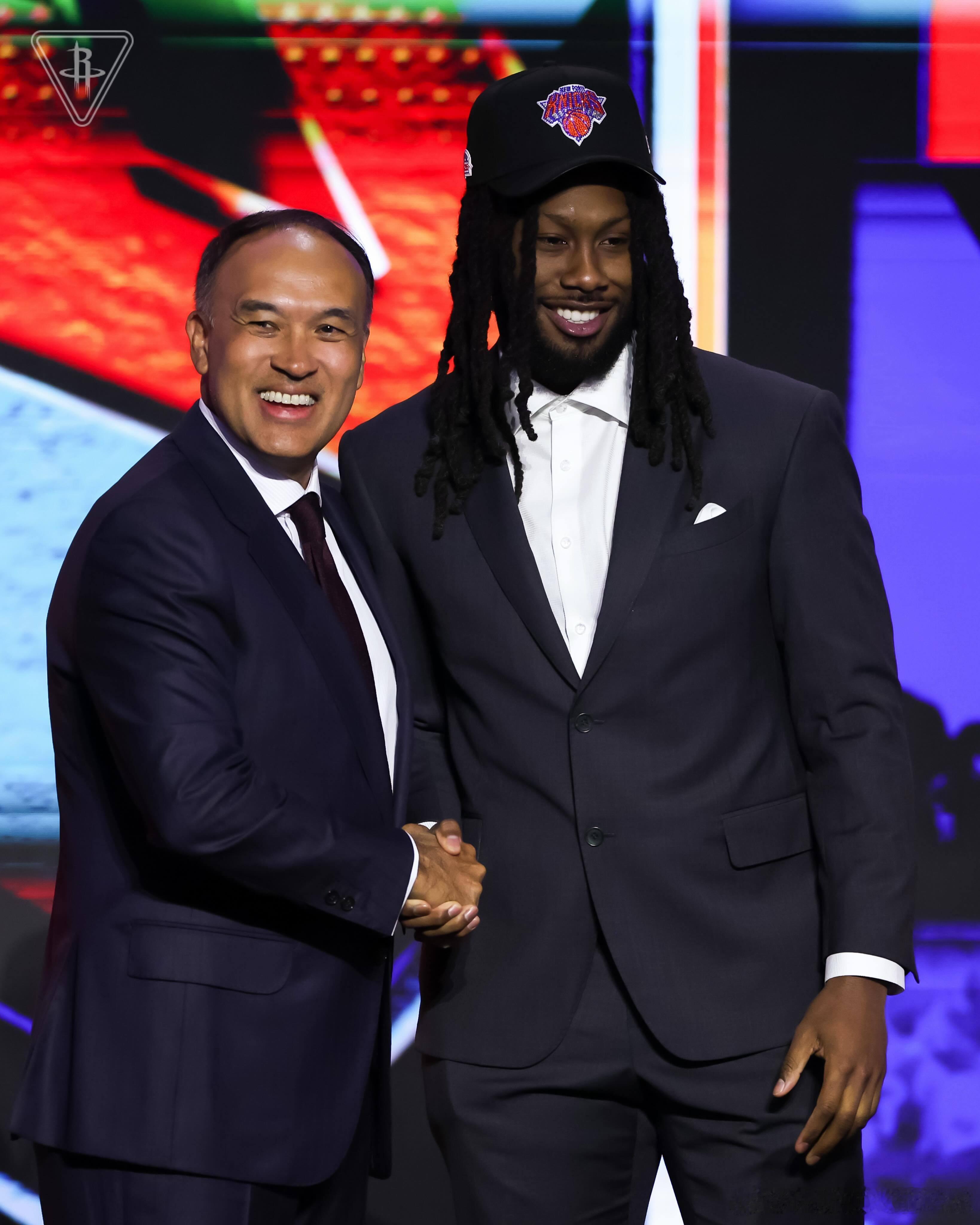 火箭官方晒图欢迎布鲁斯·索顿的到来📸休斯顿火箭2026nba选秀休斯顿火箭