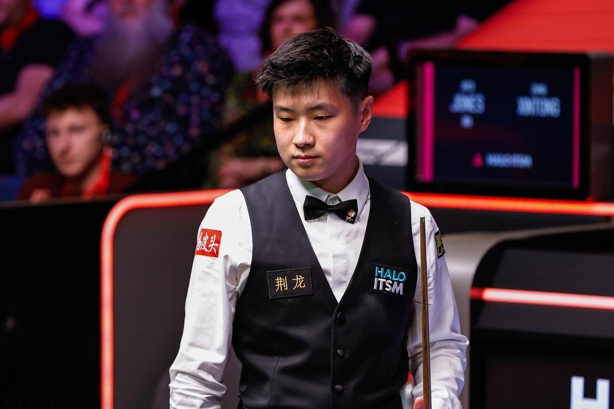 重磅喜讯！赵心童三杆过百，17-7轻取奥沙利文，率先挺进世锦赛决赛！北京时