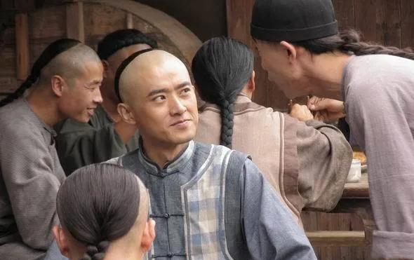 听说过斗牛、斗鸡、斗蟋蟀，但您是否听说过“斗诗”呢？在清朝雍正、乾隆年间，就有这