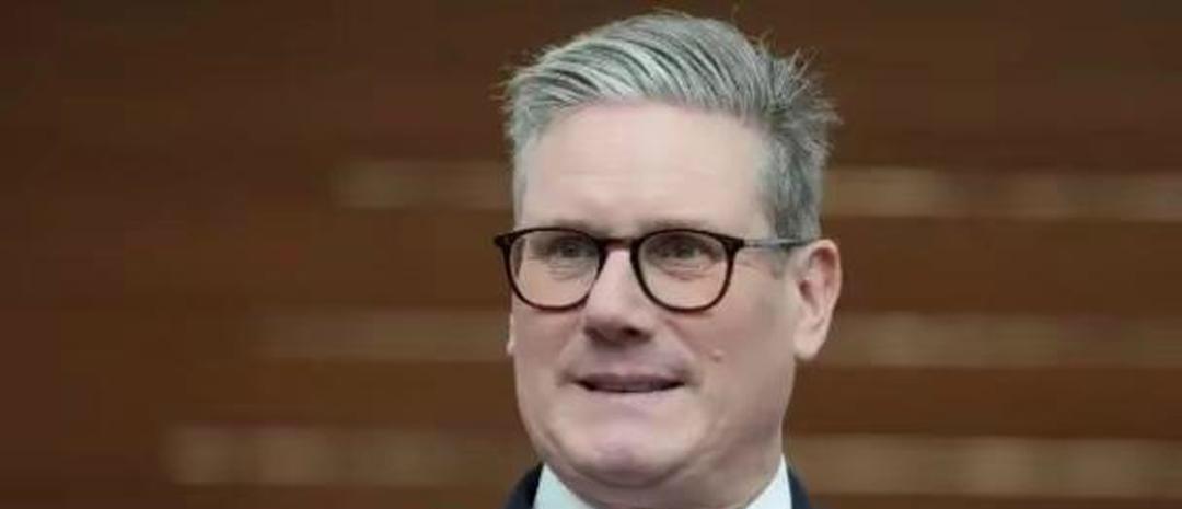这才英国首相斯塔默总算明白一把，英国百姓们得到了实惠！肉眼可见，89样中国商品