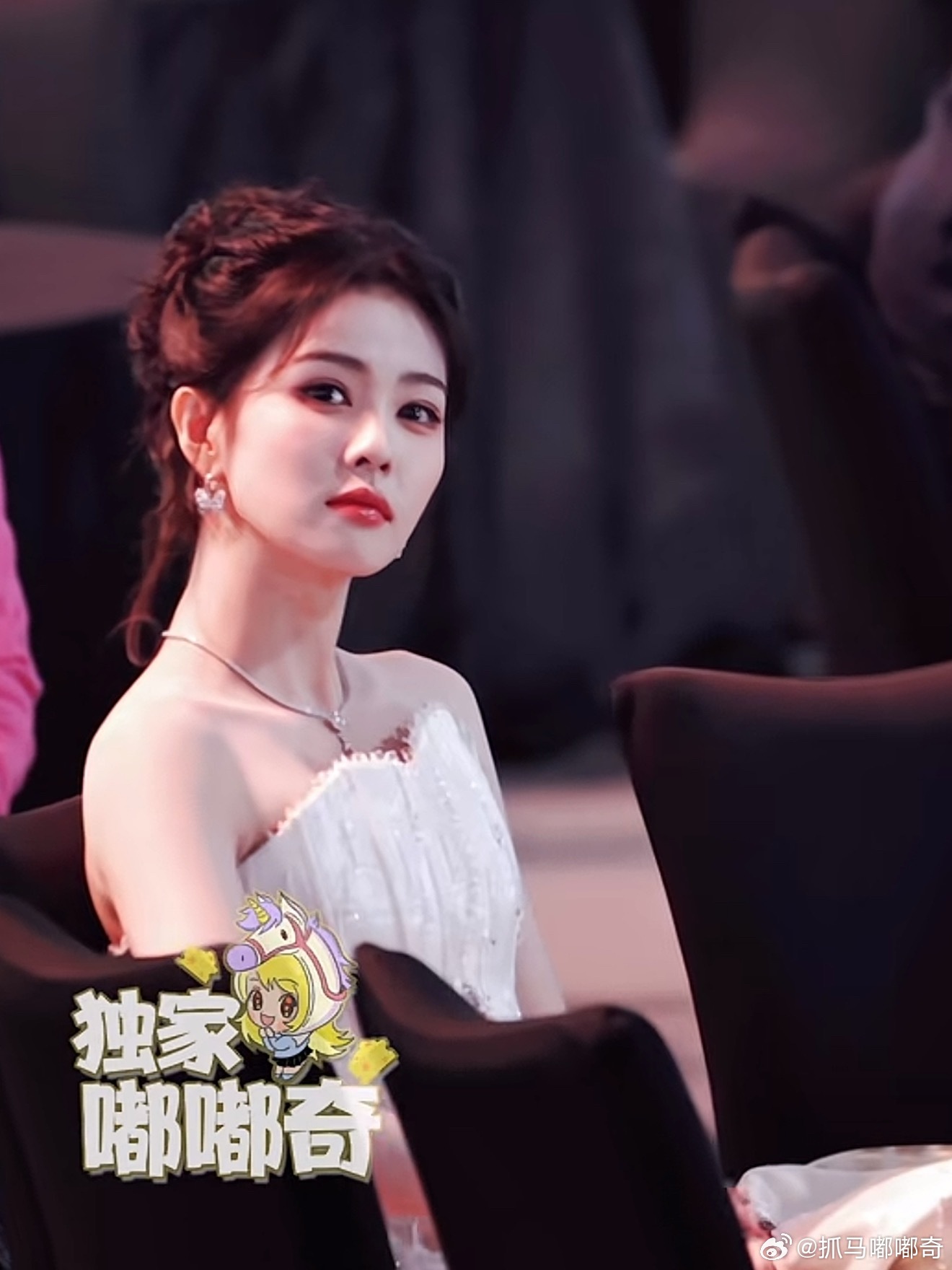 白鹿发丝轻扬，自带柔光滤镜的千金小姐💫愚人节站姐团建🧚♀️站姐团建