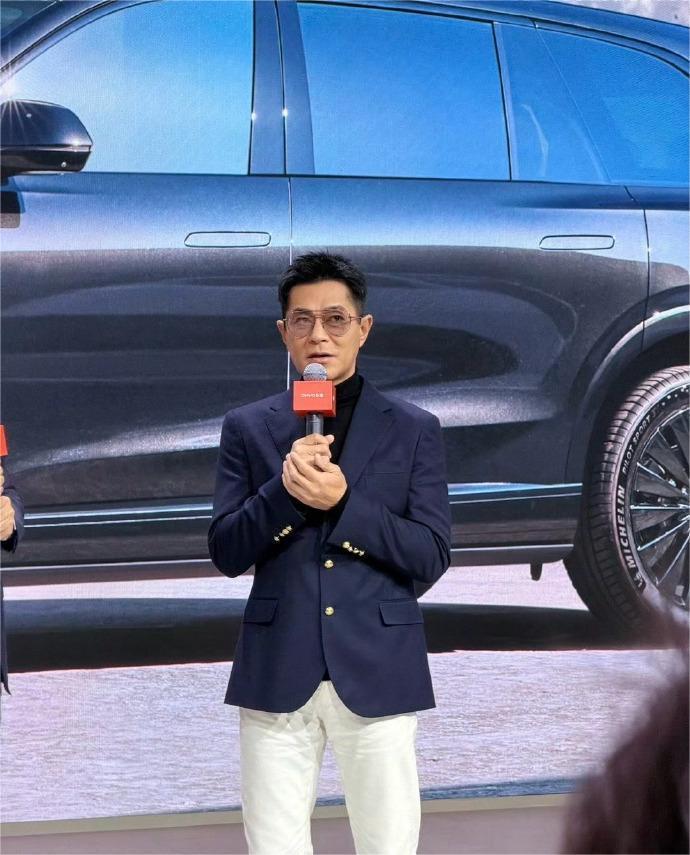 古天乐携“项少龙”杀到广州车展！这波回忆杀太狠了！🔥今天乐道展台彻底被挤