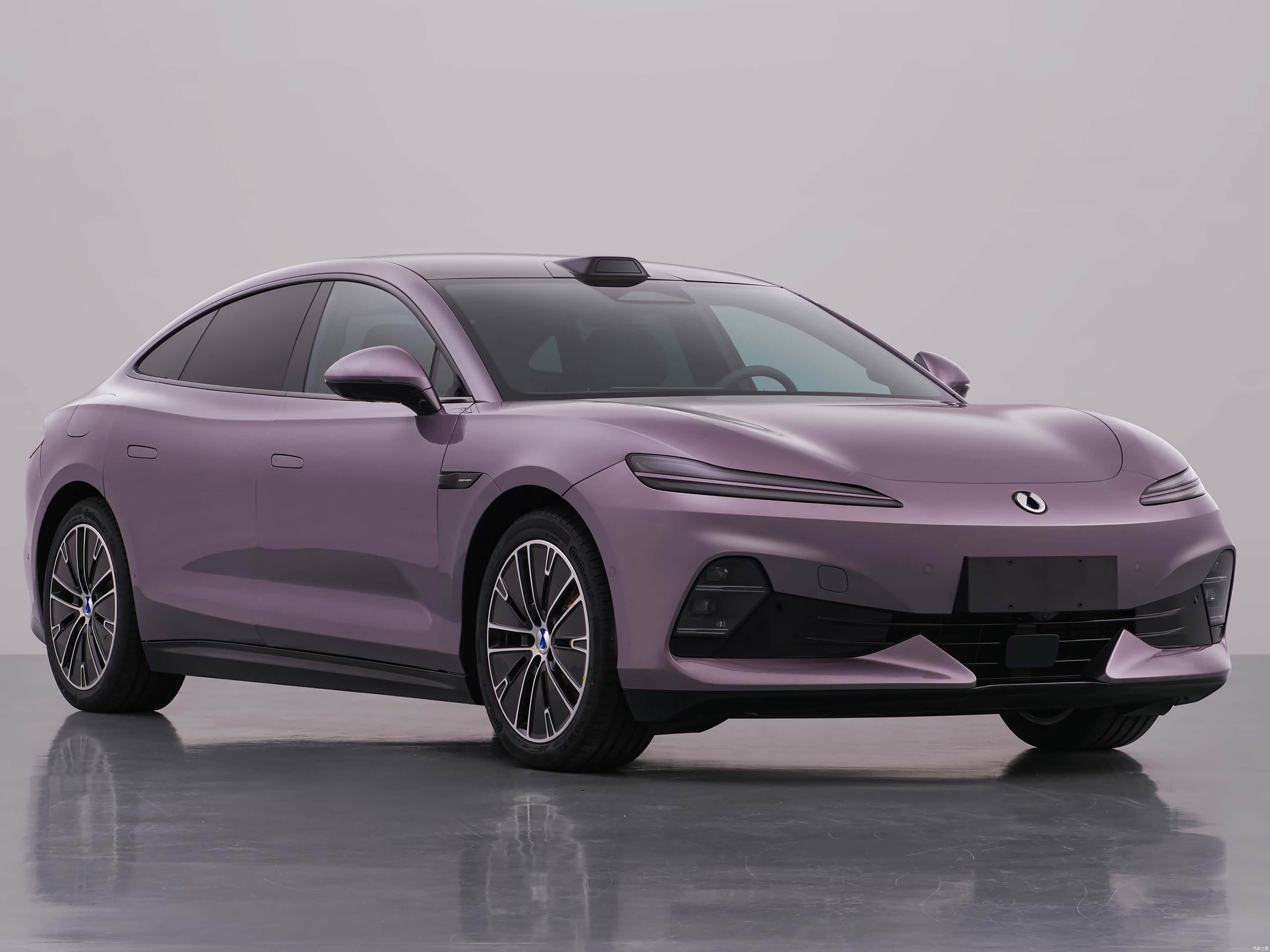 腾势Z9S2026年9月正式上市，定位中大型纯电智能轿跑。车身尺寸5090mm