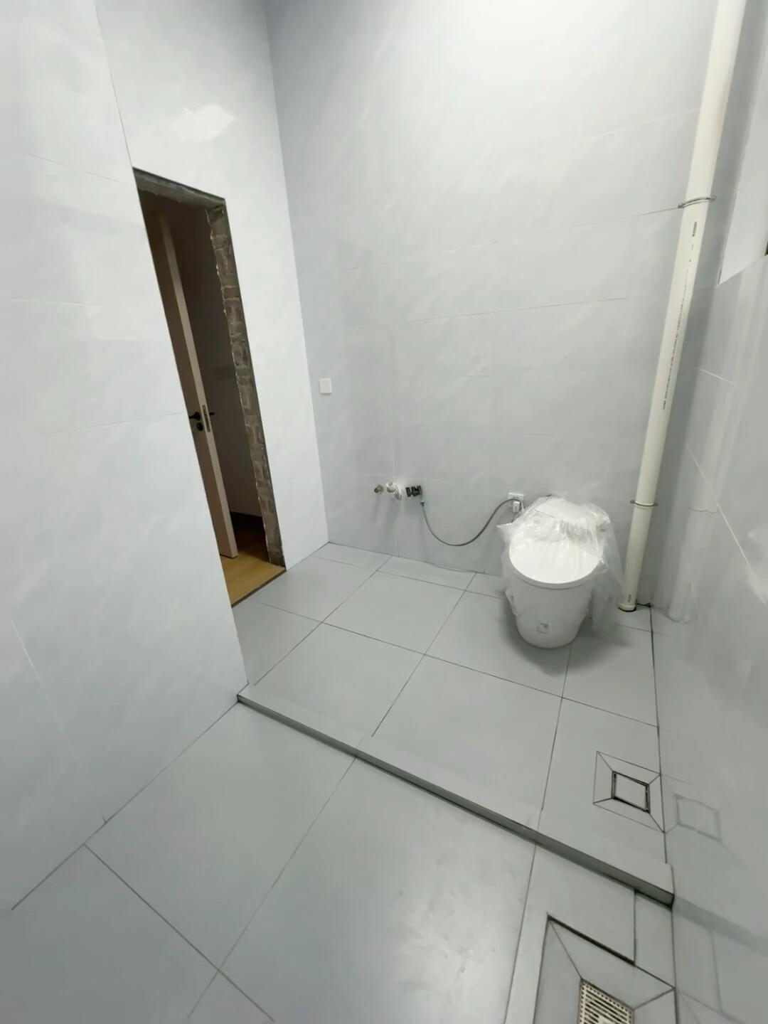 网友说我家像电梯厅