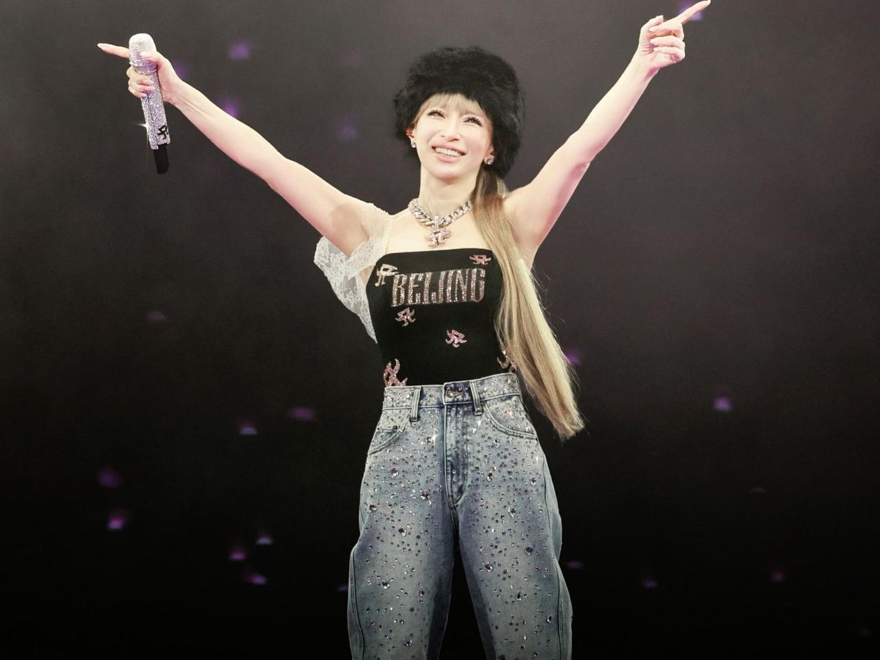 情况突变！日本媒体今天突然集体“失忆”，把针对高市早苗的长枪短炮，全部调转枪口，