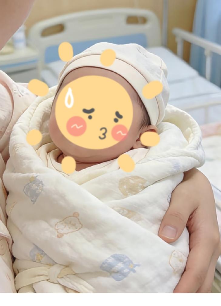 广西南宁武鸣的唐瑜陆，和丈夫陆斌结婚三年，苦苦备孕八年，终于迎来了腹中的小生命。