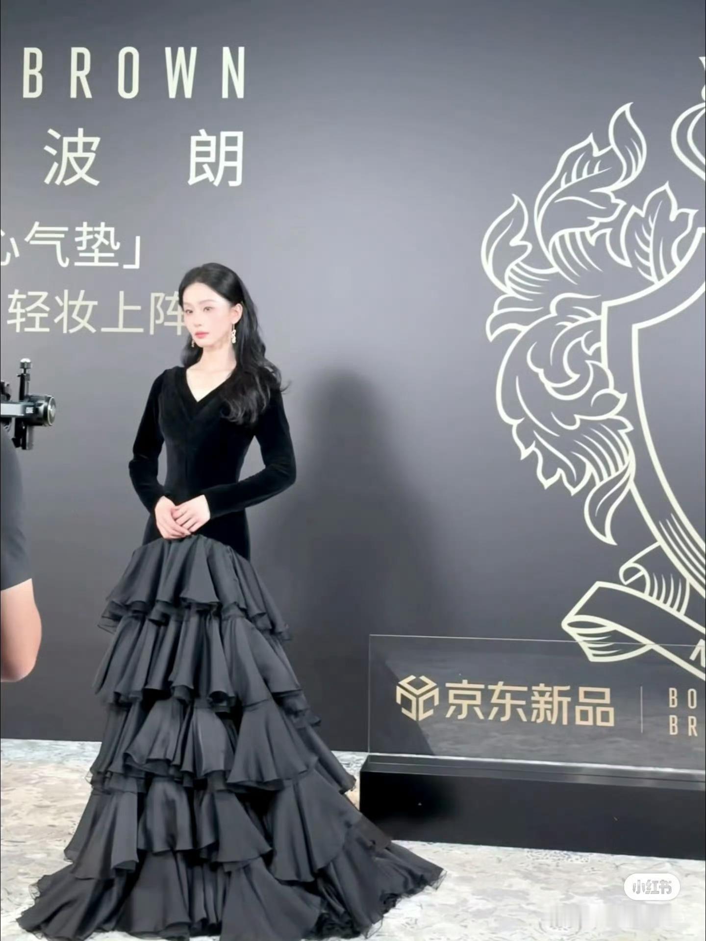 刘诗诗京东BobbiBrown直播间，有活动，想买的快去​​​