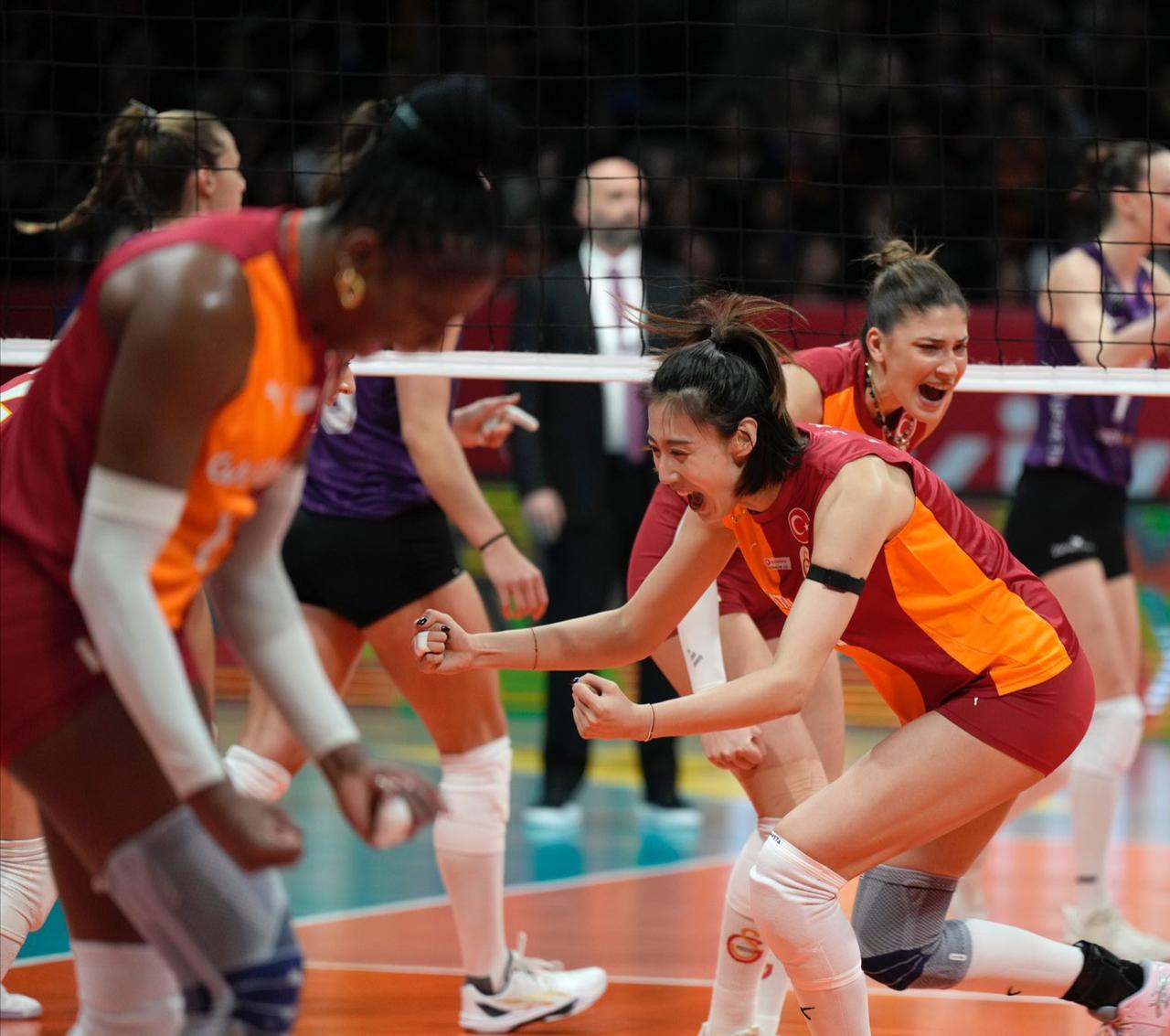 王媛媛7拦网，加拉塔萨雷客场2比3惜败泽仁体育北京时间12日凌晨，土超第10