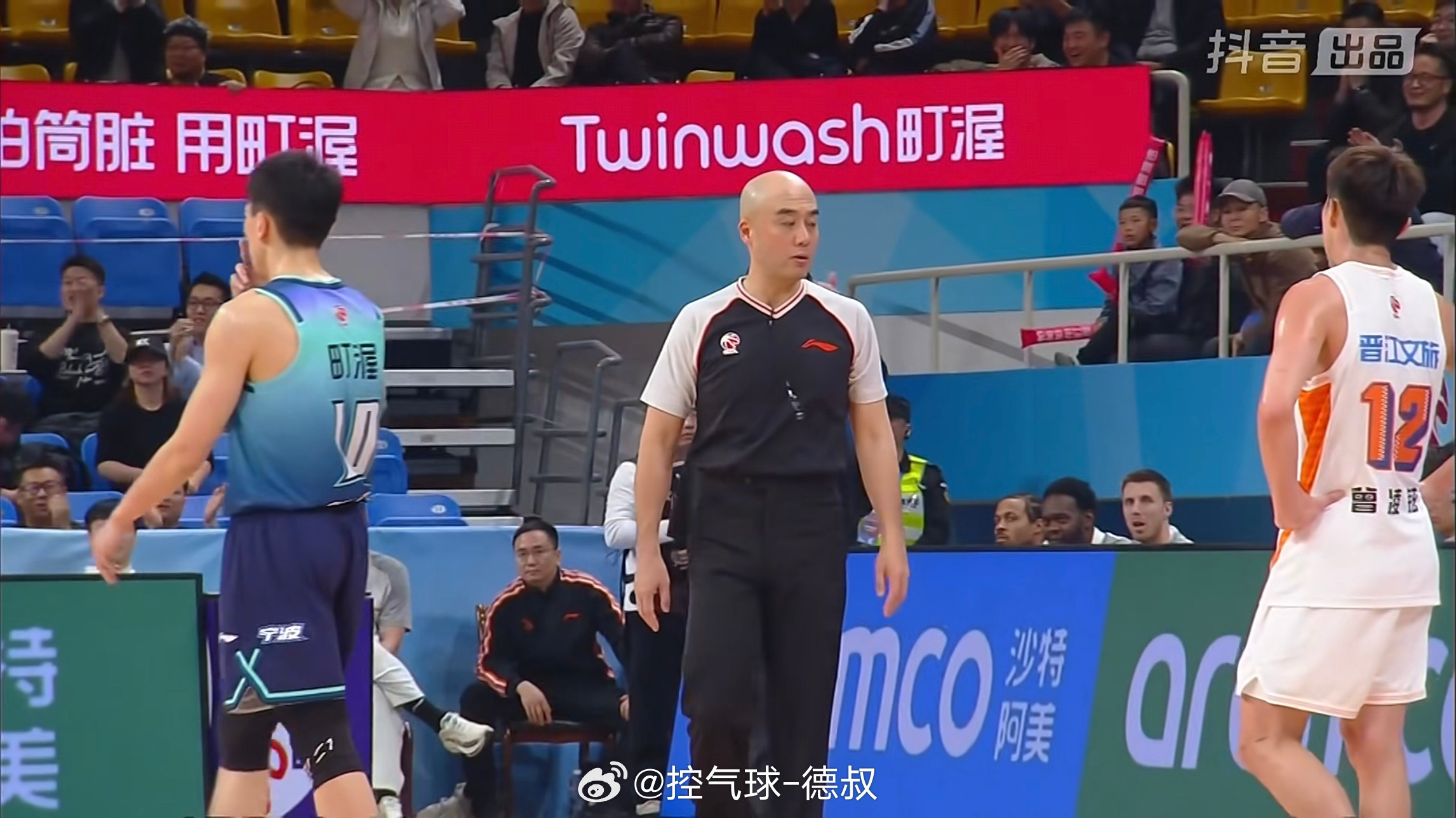被裁判偷走的一场胜利！！！！！这样的判罚谁会服？？？？？宁波男篮vs福建男篮
