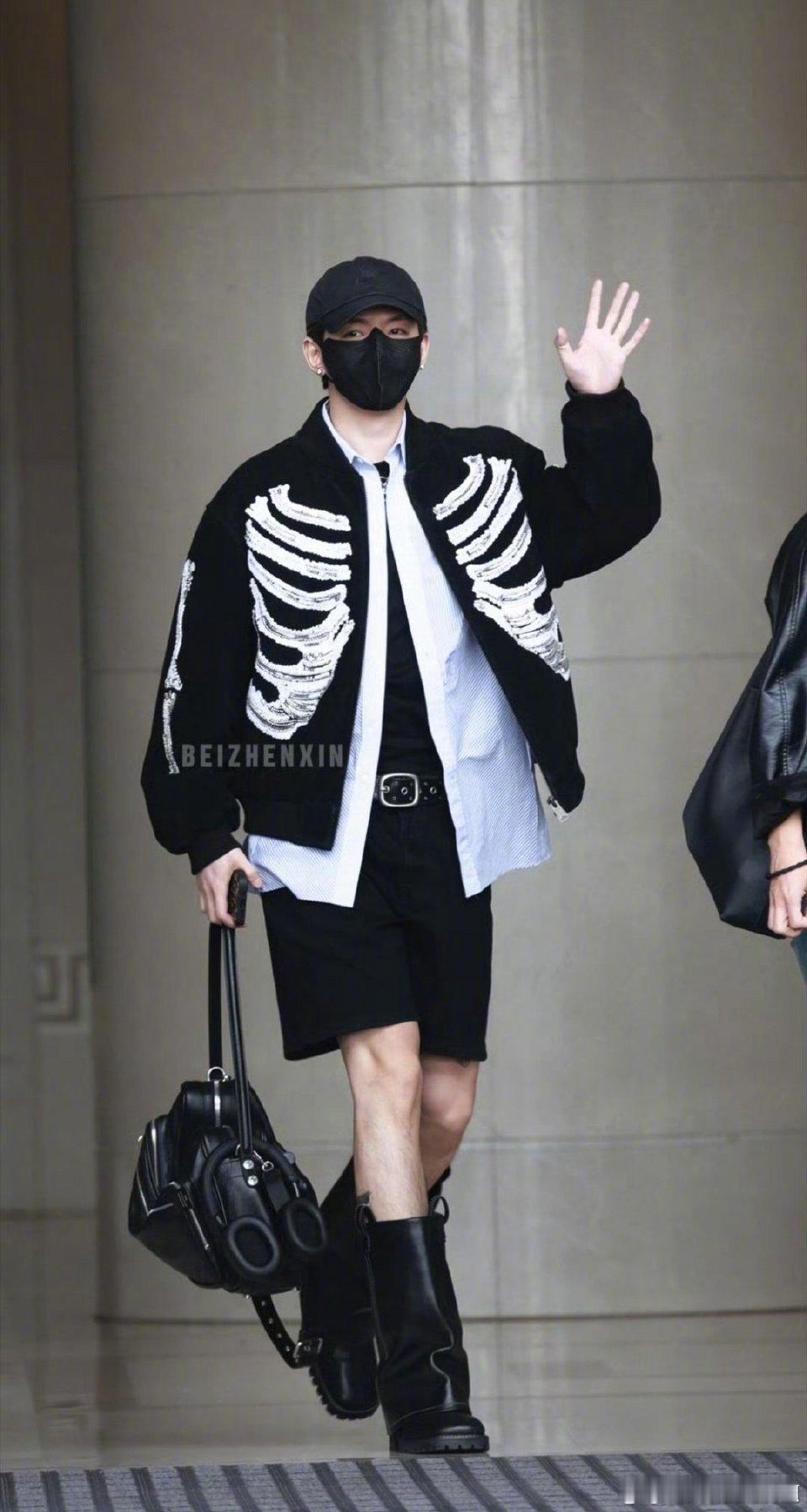 邓为哥哥好长的腿啊！｜邓为[比心]​​​