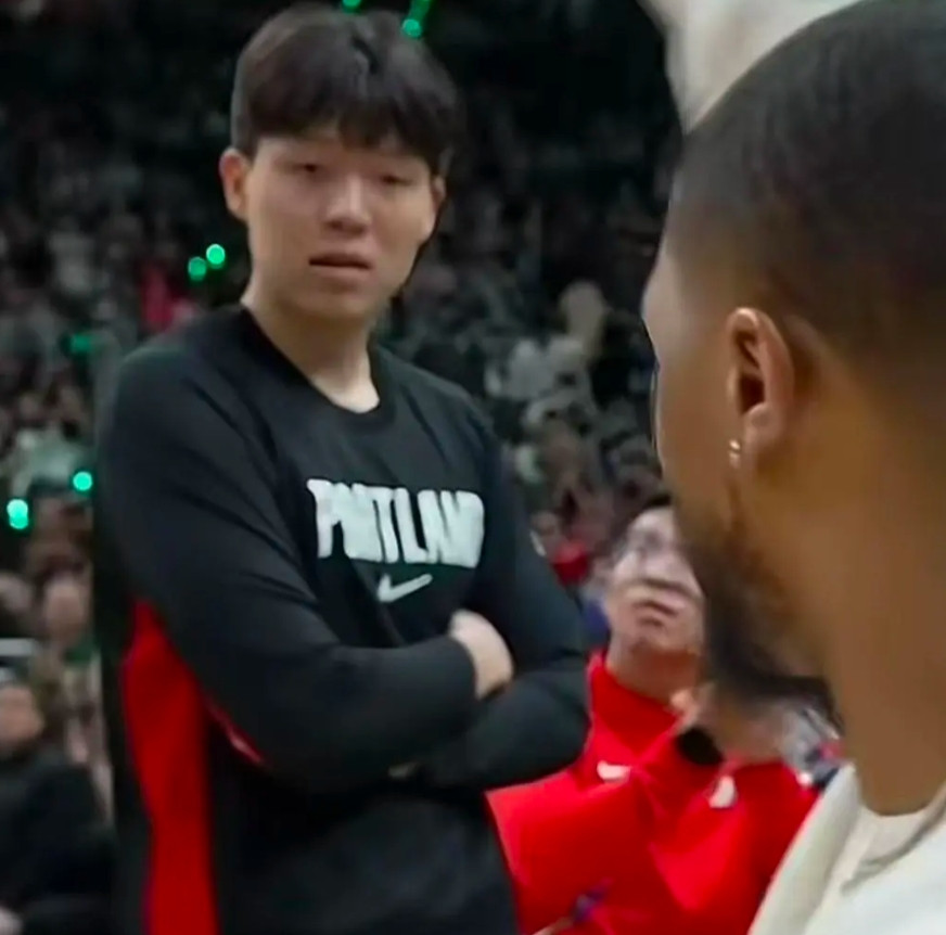 开拓者还是应该尽快把小杨练出来，这几场看下来克林根上限不高！防守态度太差了，整