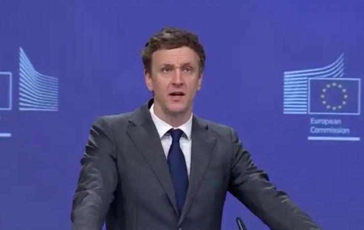 快讯！美国向全球宣布：苹果或将遭受印度380亿美元重罚，引发国际社会强烈关注 