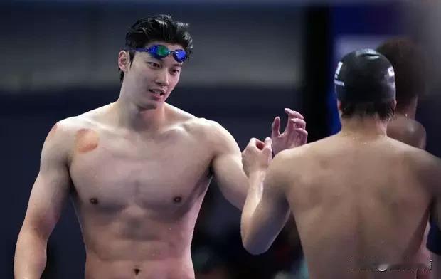 2026全国游泳冠军赛首日，比赛成绩如下：1️⃣女子200米蝶泳🥇于子迪2