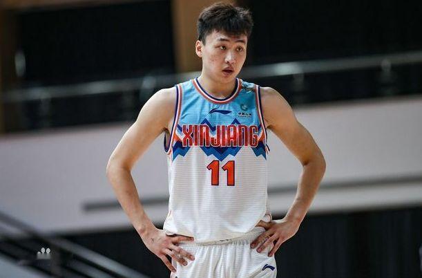 齐麟空位绝杀不中！新疆59：61惜败浙江，齐麟6中0、双小外23中6！2月3