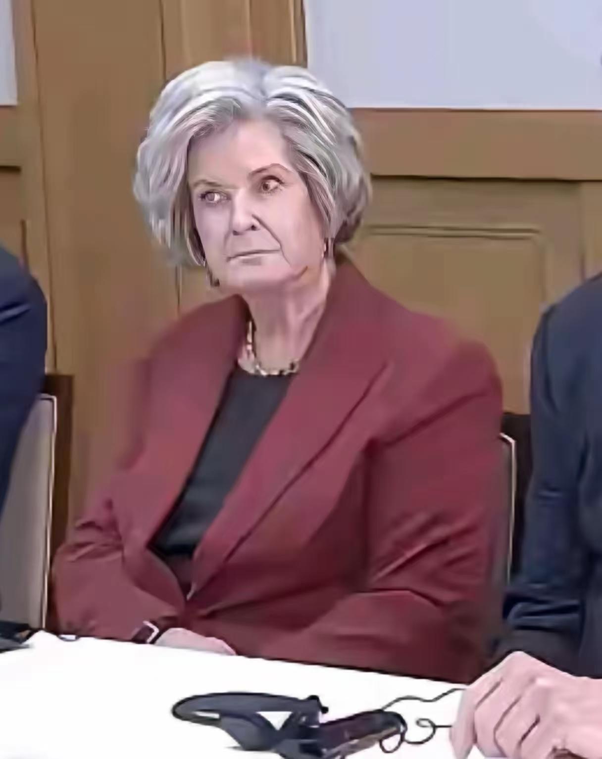 中美釜山交锋美方代表表情失控！女官员一脸“女特务”相暴露美方心虚无奈