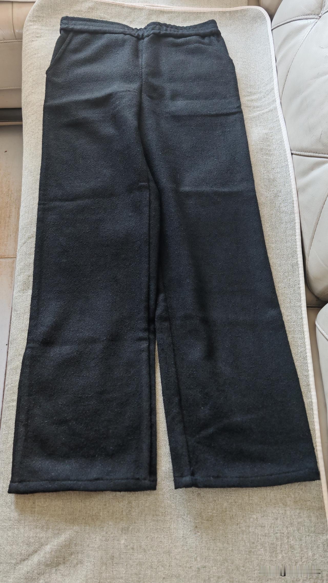 唉！想把这条裤子换成钱怎么就那么难这是我自己做的裤子在朋友圈发个图想换点