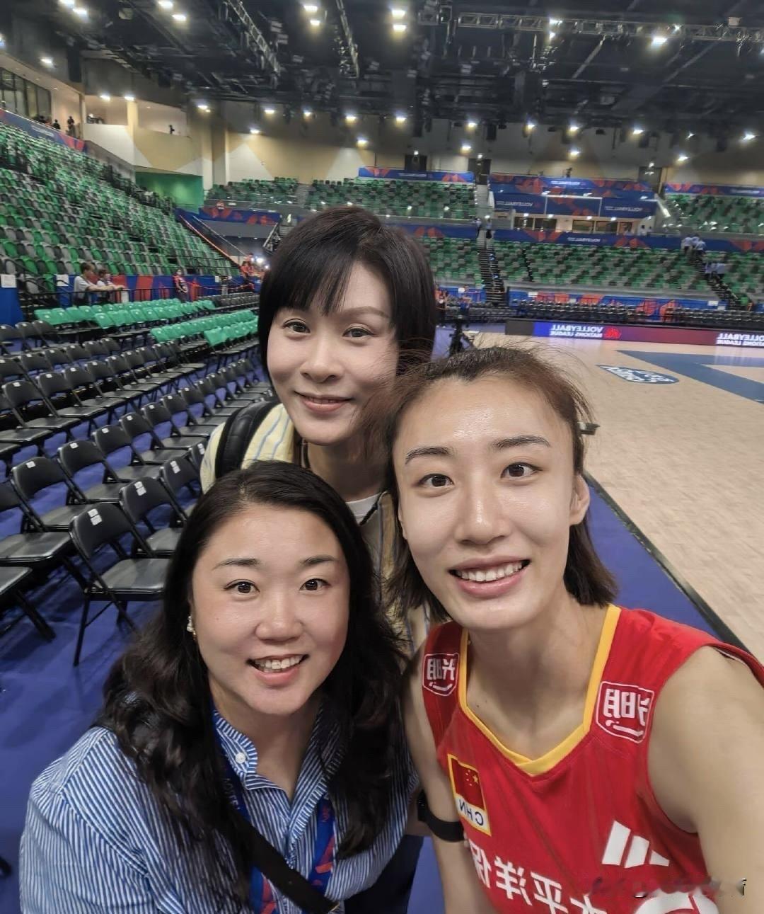 中国女排又一名国手出国打球！天津女排终于肯放人出国打球了！没想到是王媛媛，有点不
