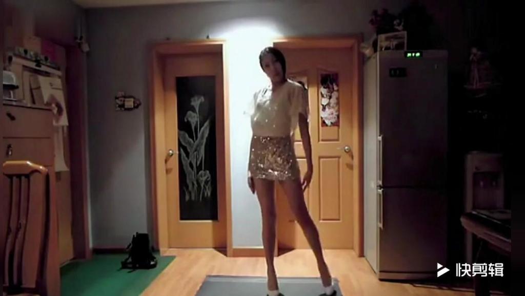 街舞教学视频《low flo rida ft t pain》