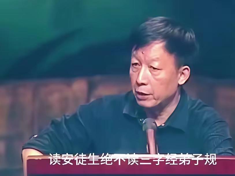 荷兰强抢闻泰科技财产这出戏，真是把易中天那句“国王不能进破房子”的论调，打脸打得