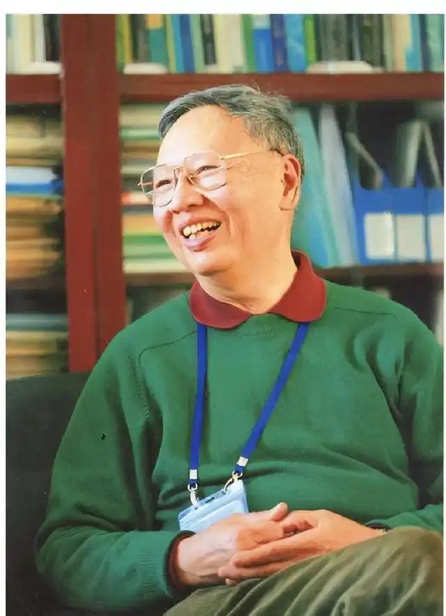 王永庆说过一句，让所有月光族沉默的话：“你把钱花掉了，就变成穷人了。只要你不花，