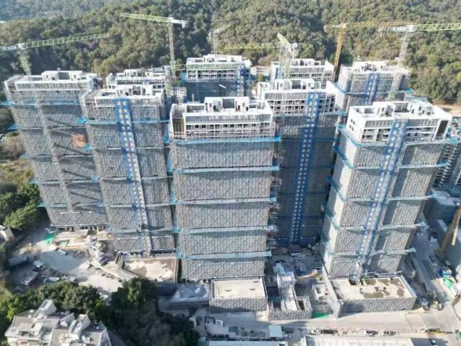鼓楼区屏西安商房项目预计5月底完成全面落架！据悉，屏西花园项目目前已完成全楼