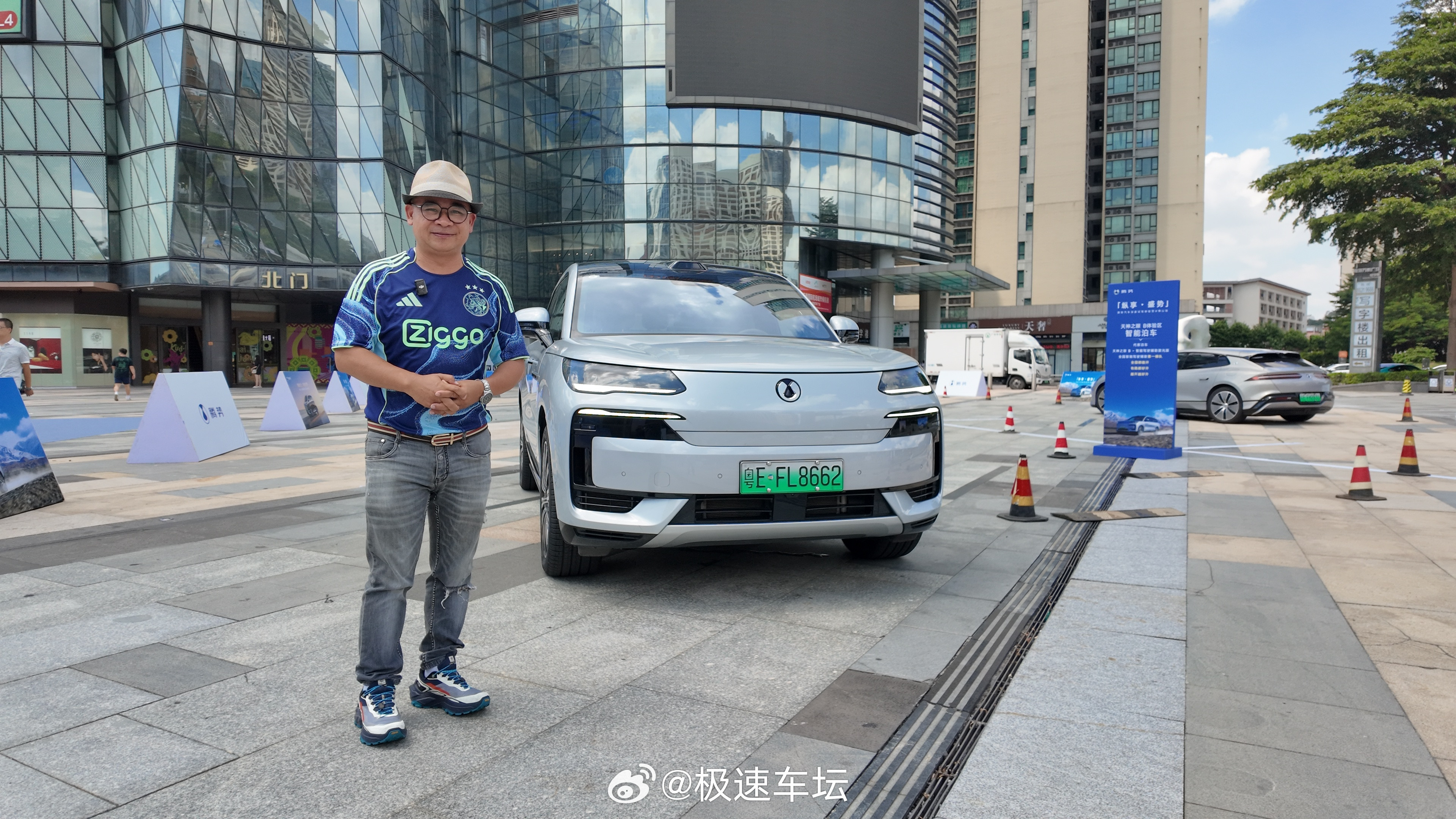 腾势深度试驾体验营大六座SUV——腾势N9搭载易三方技术，前后三电机与后轮独立转