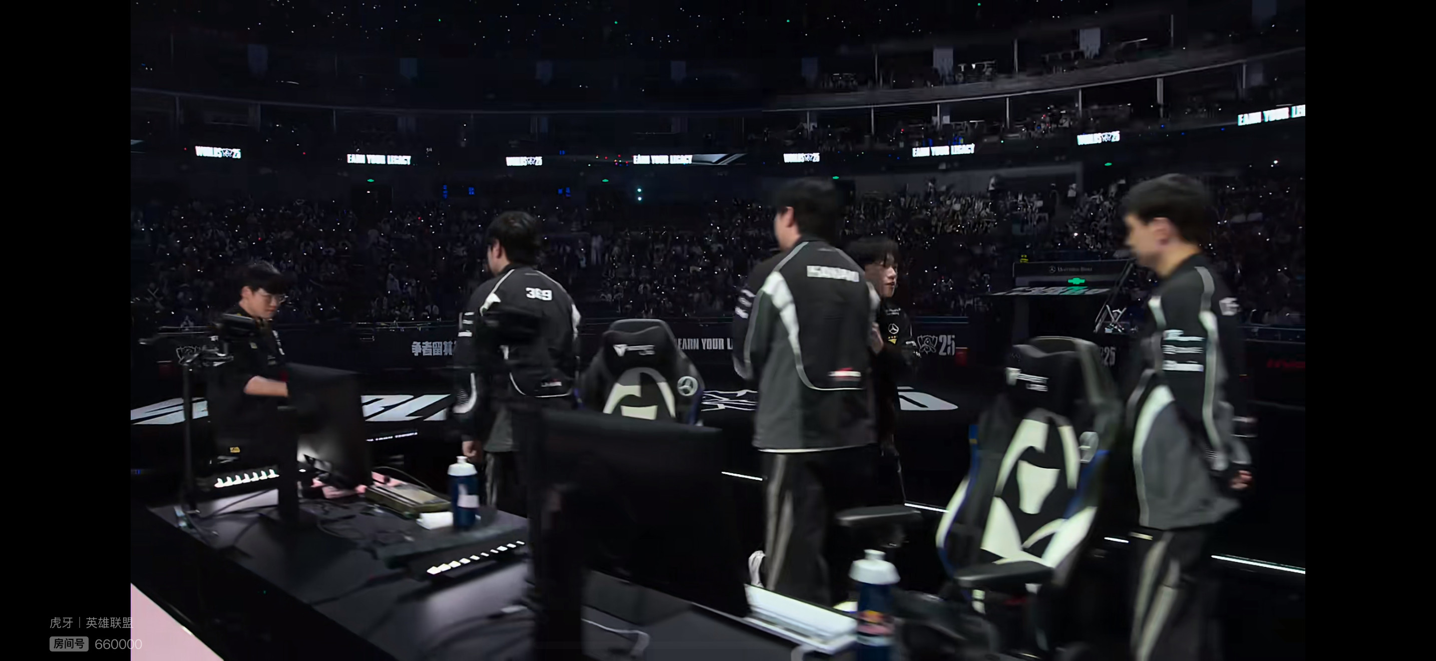 T1对战TES这种队伍进4强干嘛？要知道IG还赢了一局，并且把把前期优势，这打的