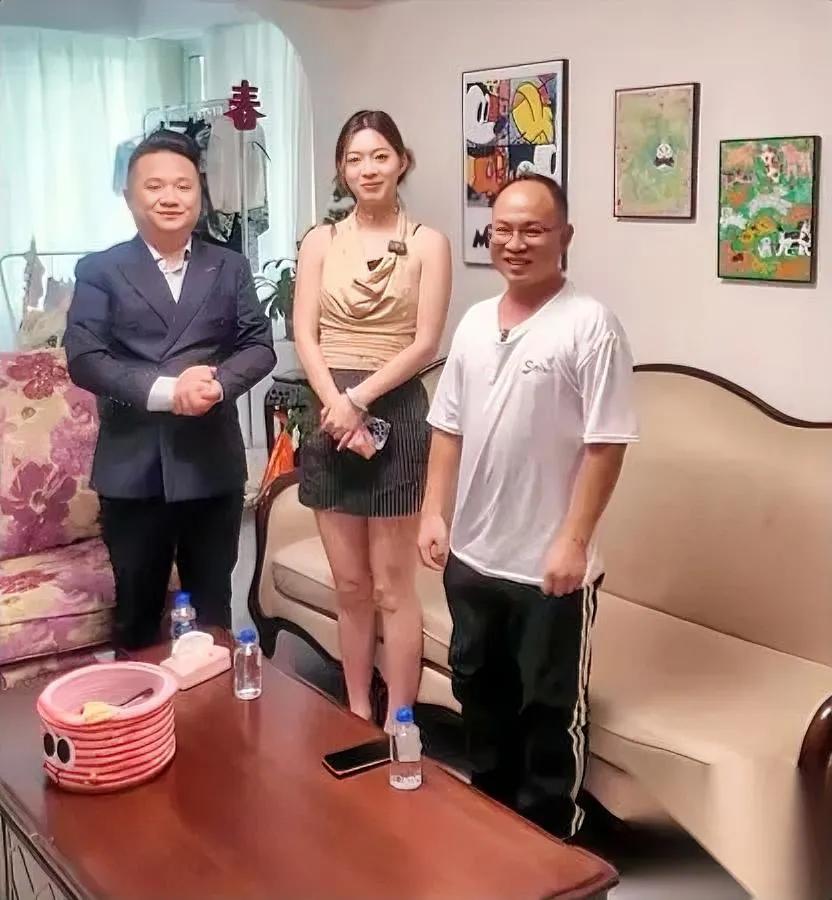 相亲遇"房叔"!模特秒变脸?广东80后房东一开口:100套房收租。对面99年