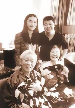 普通家庭出身的女孩姚晨，两任丈夫，家庭背景都非常的深厚。曹郁父母丁浪与曹西河