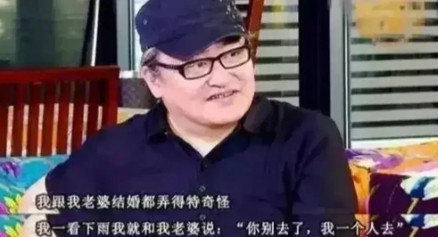 1987年，湖南台派主持人卢璐去邀请刘欢来参加元旦晚会。刘欢对卢璐一见钟情，9天