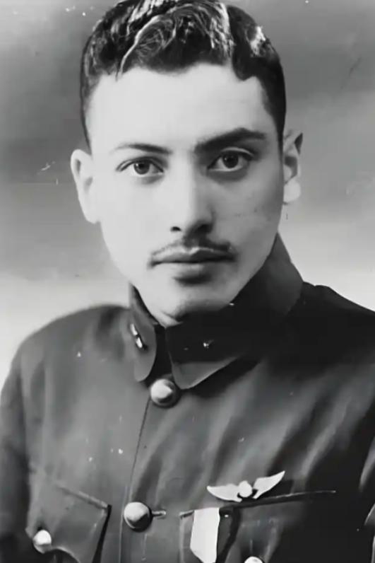 1997年，美国一位84岁的华裔老人去世了，生前是美国邮政的退休职工。但当他的另