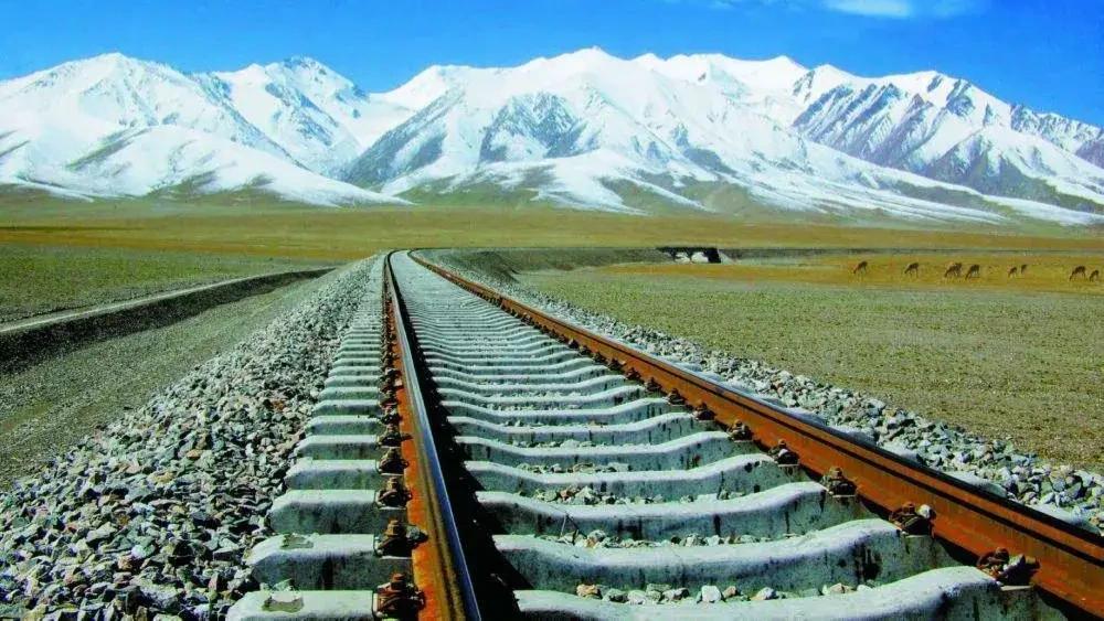 冷知识！你知道中国10大超级工程都是啥吗？20秒告诉你：10、青藏铁路；9、