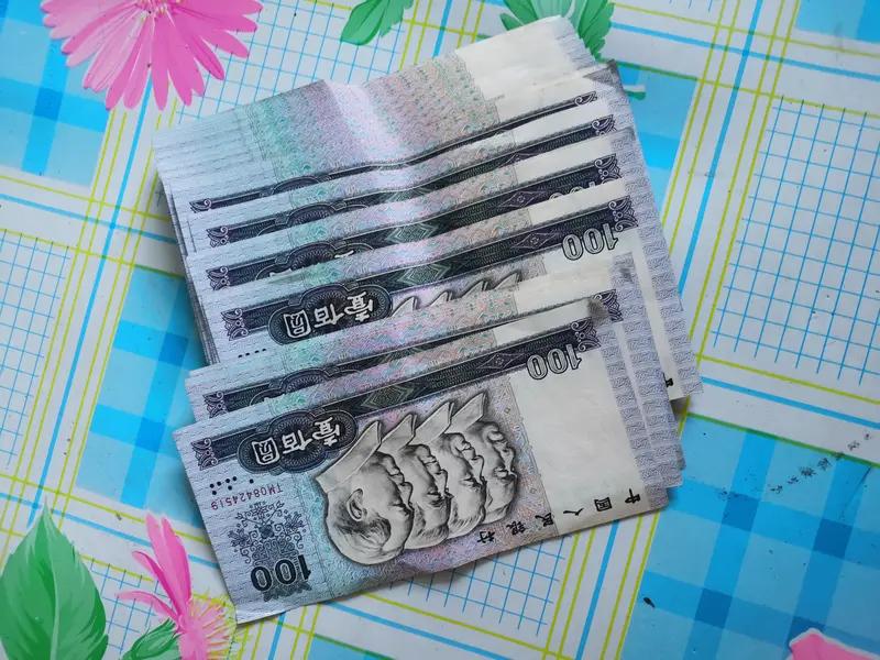 民间故事：我爷爷年轻的时候，一个朋友来借了1820元钱，这个朋友脑门子上有一撮