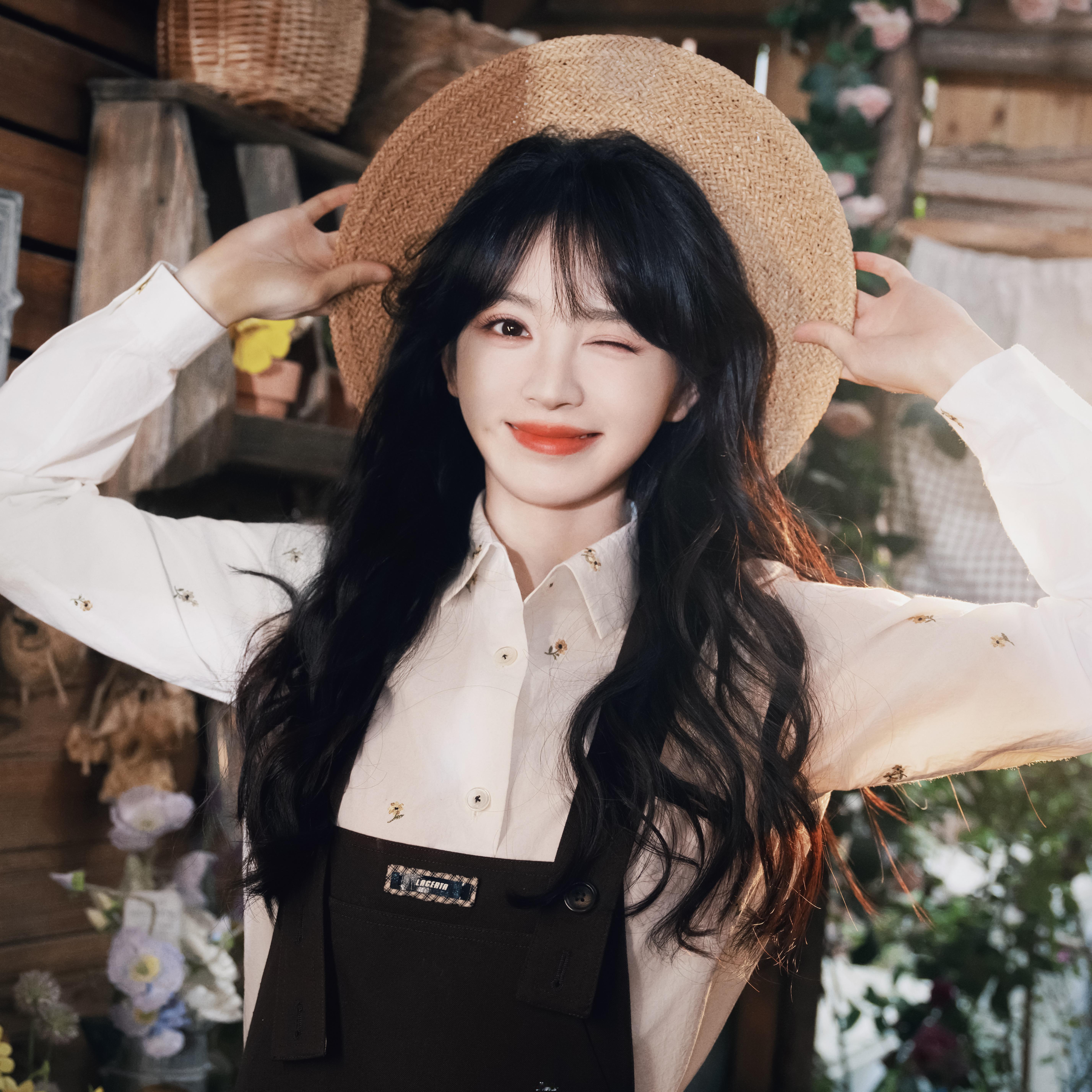 田曦薇💐🍰你就应该万事顺遂😘😘😘​​​