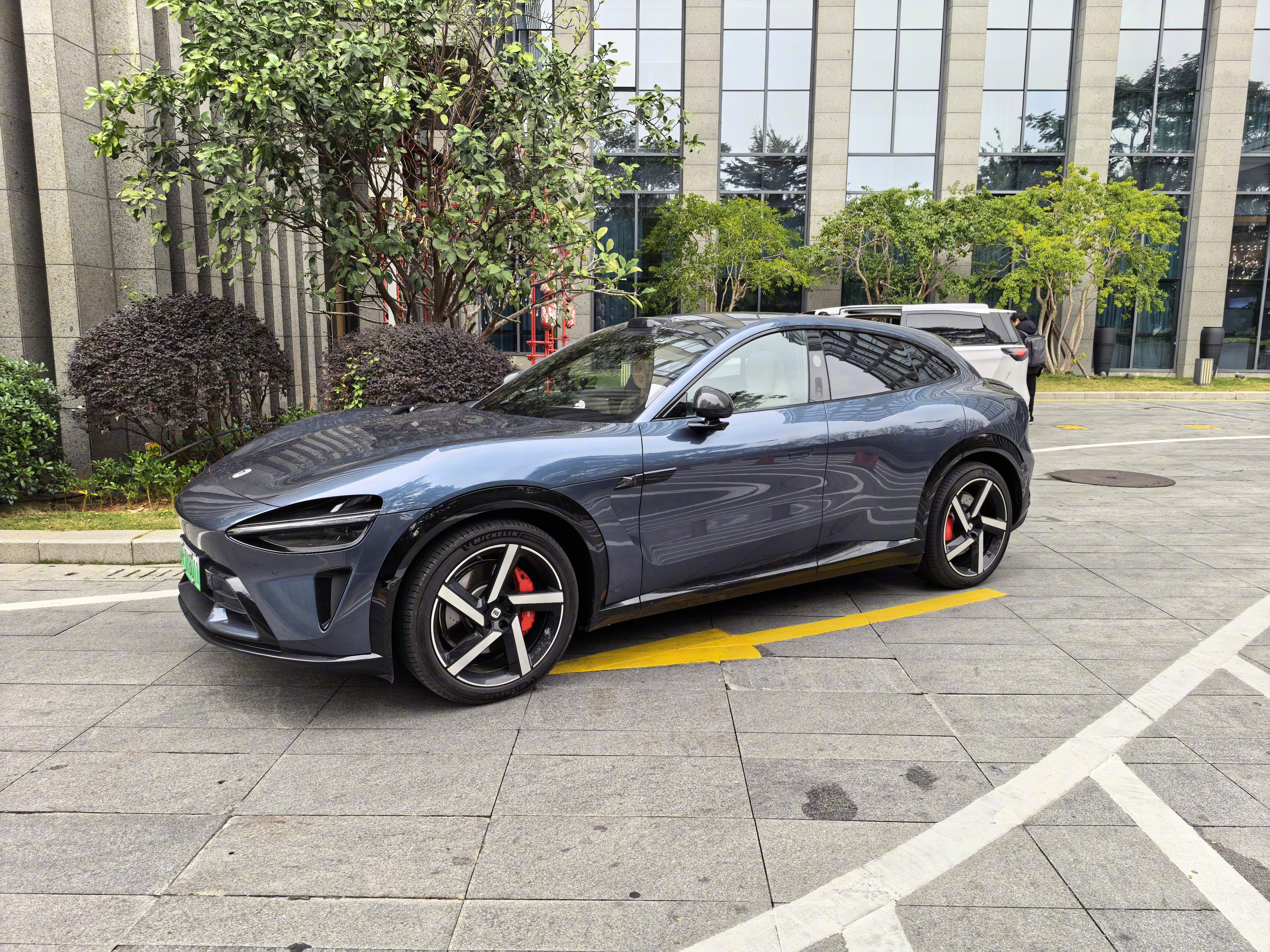 开着小米YU7送网友回家过年，我是第四棒泉州到佛山。我们从沈阳出发沈阳北京北京上