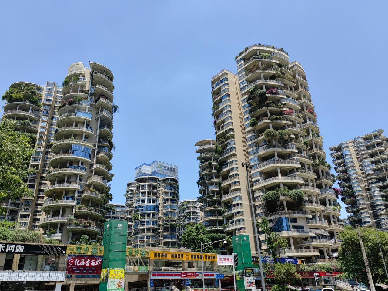 一栋房屋中使用的水泥寿命大约在50年左右，那么你购买的房屋使用寿命是多少年？