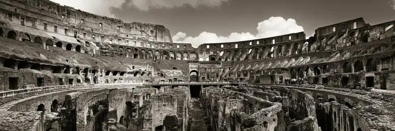 看到一位美国医学专家分析为什么NBA现在伤病很多。他认为，比赛多，强度大，对